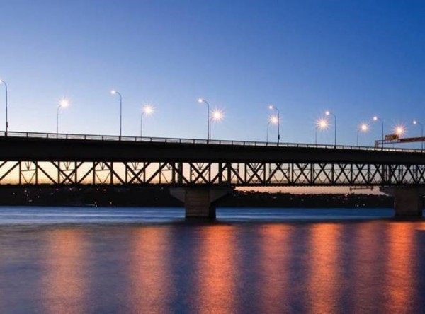 The photo  shows the bridge as it is currently lit with sodium lights